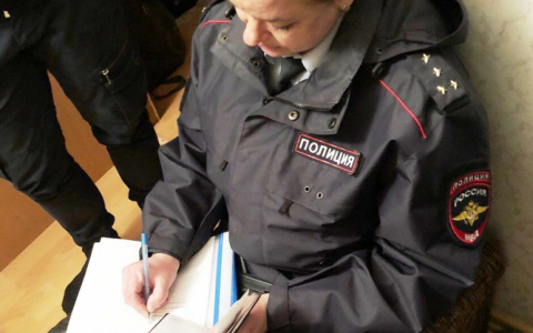 В Кировской области мать регулярно била 13-летнюю дочь: возбуждено дело