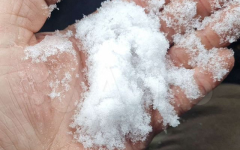 В Кирове начали продавать снег на "Авито"