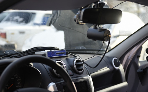 "Вместо решения проблемы с парковками власти решили заработать": кировчане о системе "Паркон"