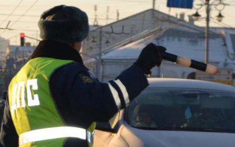 В двух районах Кирова пройдут "сплошные проверки" водителей