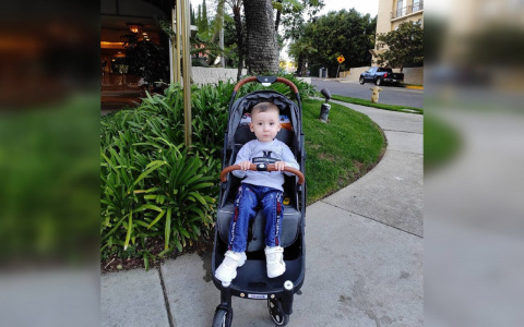 Степа Заплаткин прилетел в США для инъекции, на которую собрали больше 2 млн долларов