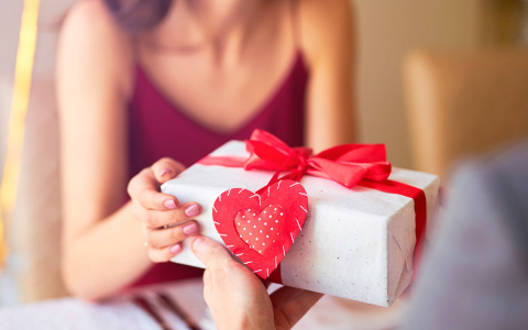 Идеи подарков на 8 Марта