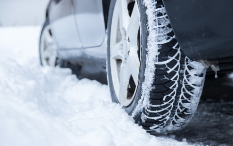 В Кировской области мужчина угнал иномарку и попал в ДТП: возбуждено уголовное дело