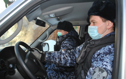 В Кирове нашли женщину, ранившую знакомого ножом, по кровавым следам