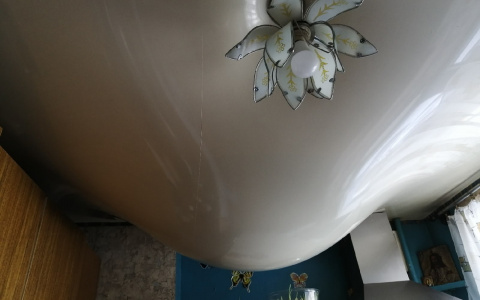 "Затопило 5 этажей и магазин": в Кирове одна поломка навредила всему многоквартирному дому