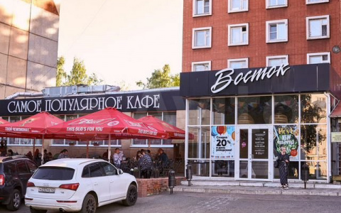 Здание кафе "СПК Восток" в Кирове выставлено на продажу за 42 миллиона рублей