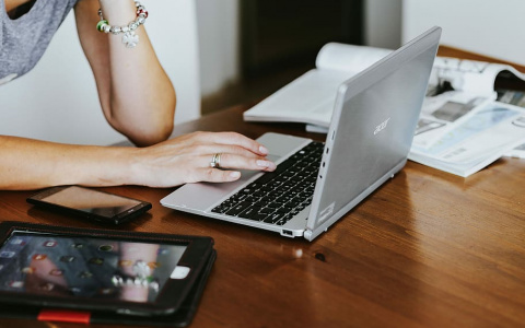 «ЭнергосбыТ Плюс» вернет часть платежа за электричество, тепло и горячую воду участникам акции «Плати просто!»