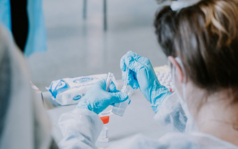 В Киров поступило более тысячи доз вакцины от коронавируса