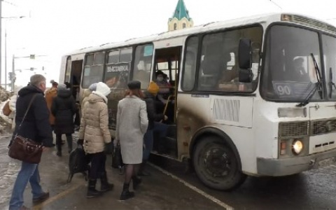 "Маршрут не переполнен": была проверена наполняемость автобусов в микрорайоне Чистые Пруды