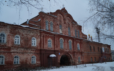 В Кирове муниципалитет передает исторические здания Русской православной церкви