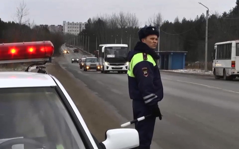 В двух районах Кирова автоинспекторы проведут «сплошные проверки»