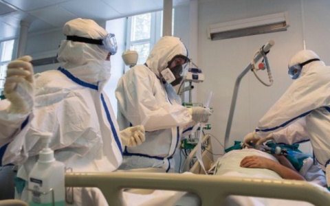 В Кировской области 10 больных коронавирусом подключены к ИВЛ