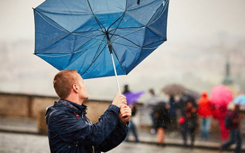 В Кирове объявлено метеопредупреждение из-за усиления ветра