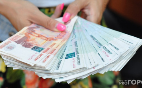 В Кировской области женщина брала кредиты на снятие порчи: ее обманули на 251 000 рублей