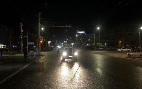 В Кирове иномарка сбила 18-летнюю девушку: пострадавшая в больнице