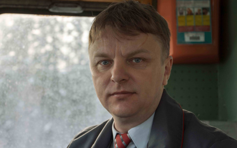 «На переезде "встал" пьяный водитель, а по путям лечу я на скорости 100 км/ч»: машинист поезда о своей работе