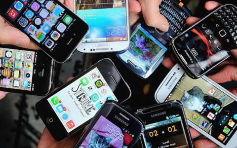 В Кирове появился пункт приема старых смартфонов