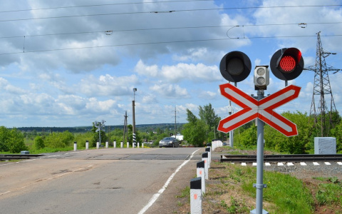 В Кирове в майские выходные ограничат проезд через железнодорожный переезд
