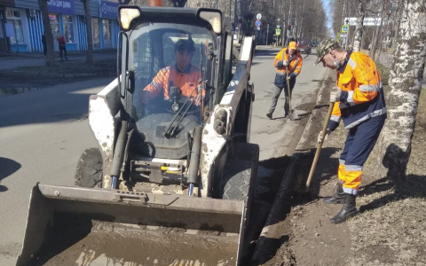 В Кирове завершается очистка улиц после зимы