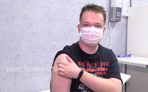 Что обсуждают в Кирове: противопоказания к вакцинации и поиски 15-летней девушки