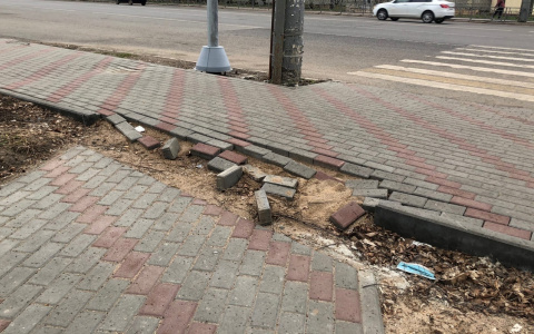 Почти половина отремонтированных тротуаров в Кирове не пережила зиму