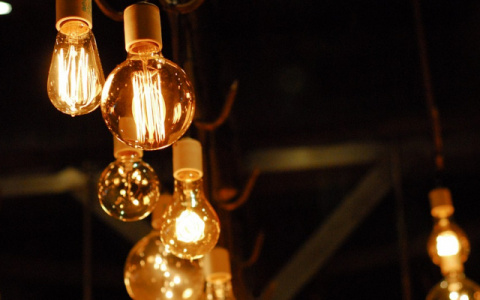 В понедельник десятки домов кировчан останутся без электричества