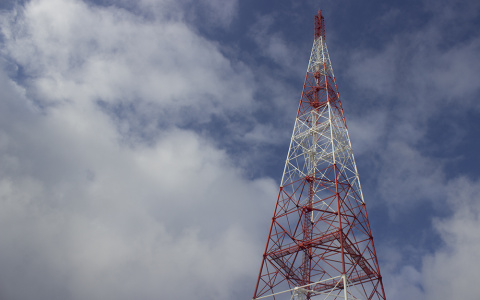 Tele2 построит 2 000 базовых станций на объектах РТРС