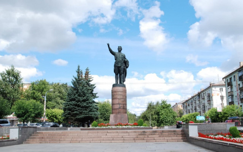 Путин присвоил Кирову звание «Город трудовой доблести»: что изменится