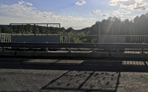 В Кировской области женщину остановили от прыжка с моста