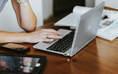 Кировский филиал «ЭнергосбыТ Плюс» определил первых победителей акции «Плати просто»