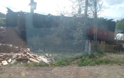 В Кировской области сгорели два дома: есть погибший
