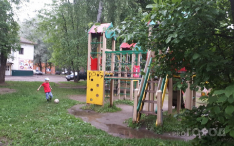 В Кирове с детской площадки пропал 6-летний ребенок