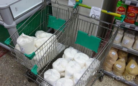 Новые цены на сахар и необязательный медосмотр для призывников: что изменится в июне