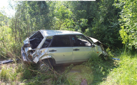 В Кировской области бесправница за рулем устроила смертельную аварию