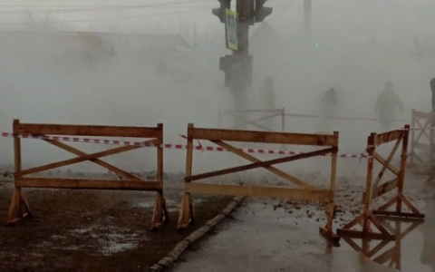 После падения 10-летней девочки в яму с кипятком в Кирове возбуждено уголовное дело