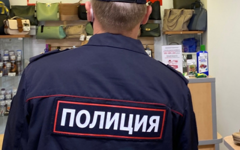 В Кировской области мужчина угрожал продавцам предметом, похожим на гранату