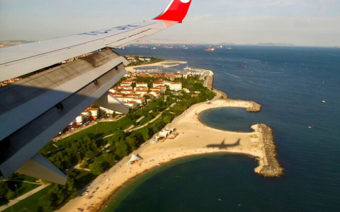 С 22 июня Россия возобновит авиасообщение с Турцией