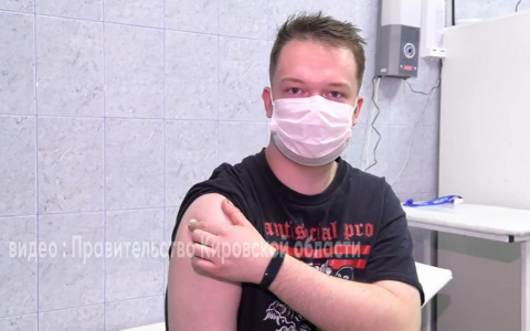 Что обсуждают в Кирове: обязательная вакцинация и ДТП с семью пострадавшими