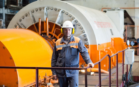 «В первые дни работы из-за количества приборов станция казалась самолетом»: начальник смены о работе на ТЭЦ-5