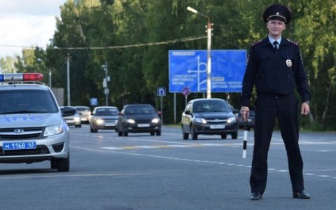 В двух районах Кирова инспекторы ГИБДД проведут «сплошные проверки»