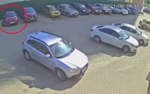 В Кирове дети скручивают колпачки с машин ради роликов в TikTok