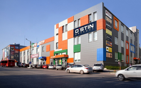 В Кирове крупный торговый центр пострадал во время грозы