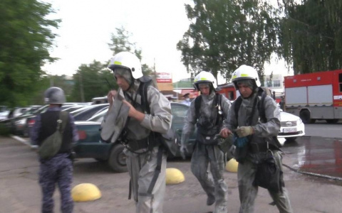 Результаты проб воздуха после утечки аммиака и убийство школьницы: что обсуждают в Кирове