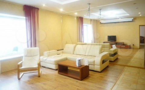 В Кирове продают 9-комнатную квартиру за 16 миллионов рублей