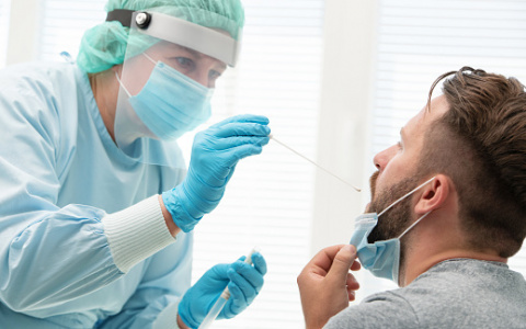 Известно, сколько жителей Кировской области заразились коронавирусом за сутки