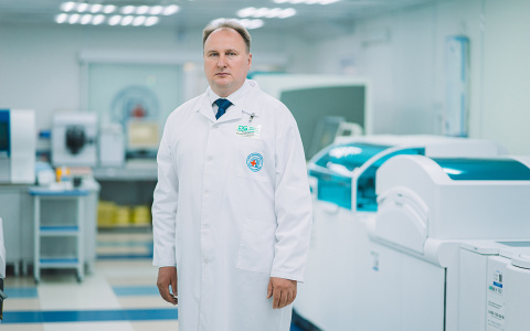 В кировской областной больнице ежедневно исследуют 700 тестов на коронавирус