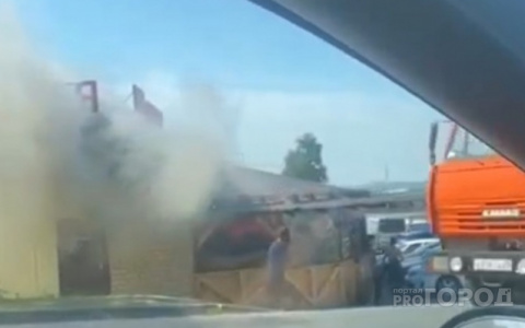 В Кировской области произошел пожар в магазине