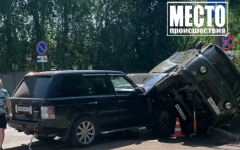 В центре Кирова перевернулась «буханка»: есть пострадавшие