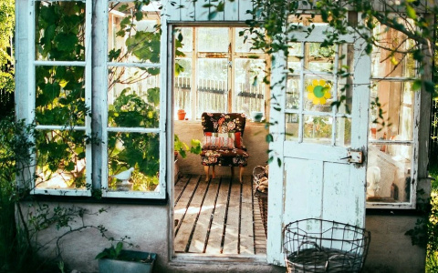 Как добавить уюта и красоты вашему саду?