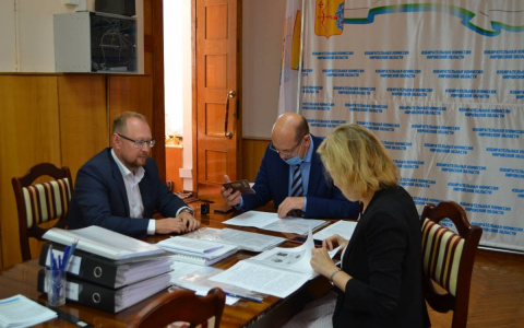 «Единая Россия» подала документы в избирком на выдвижение кандидатов в Заксобрание